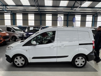 Used Ford Transit Courier 2016 for sale - 77969770: Photo