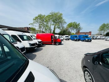 Used Volkswagen Crafter 2015 for sale - 79698123: Photo