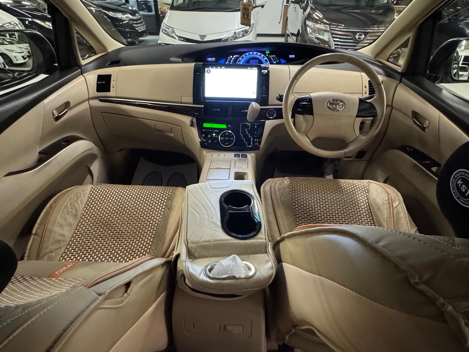 Used Toyota Estima for sale - 77364330: Photo 13