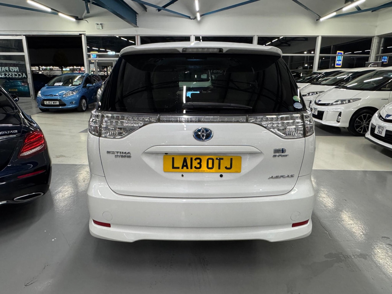 Used Toyota Estima for sale - 77364330: Photo 14