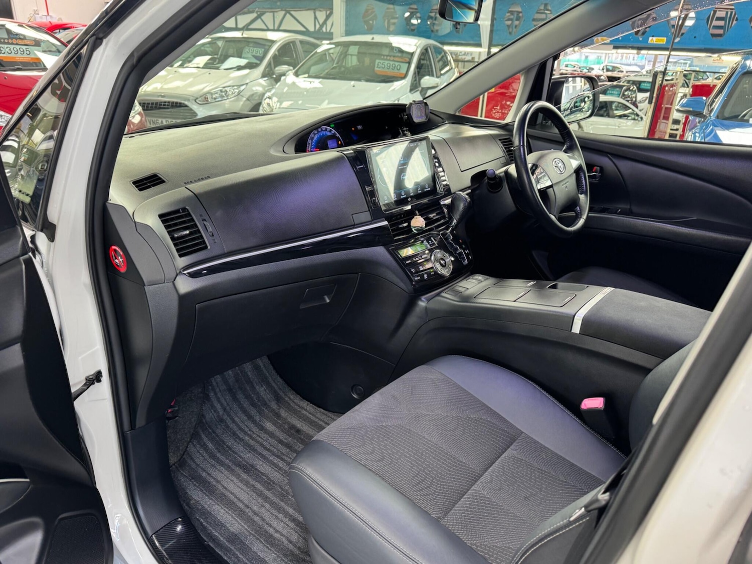 Used Toyota Estima for sale - 77364323: Photo 15