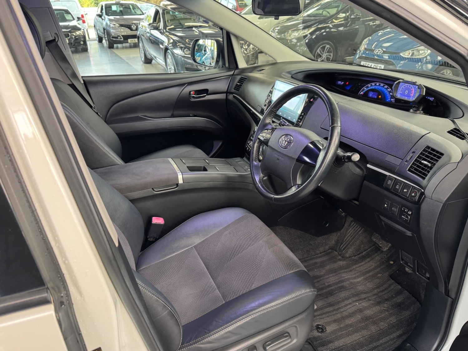 Used Toyota Estima for sale - 77364323: Photo 29