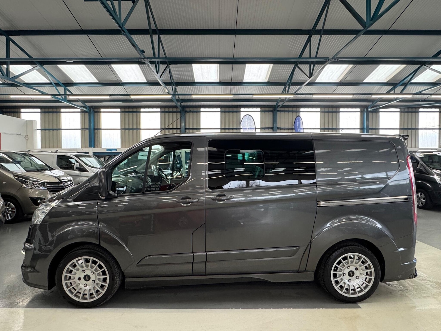 Used Ford Transit Custom 2015 for sale - 77524176: Photo 5