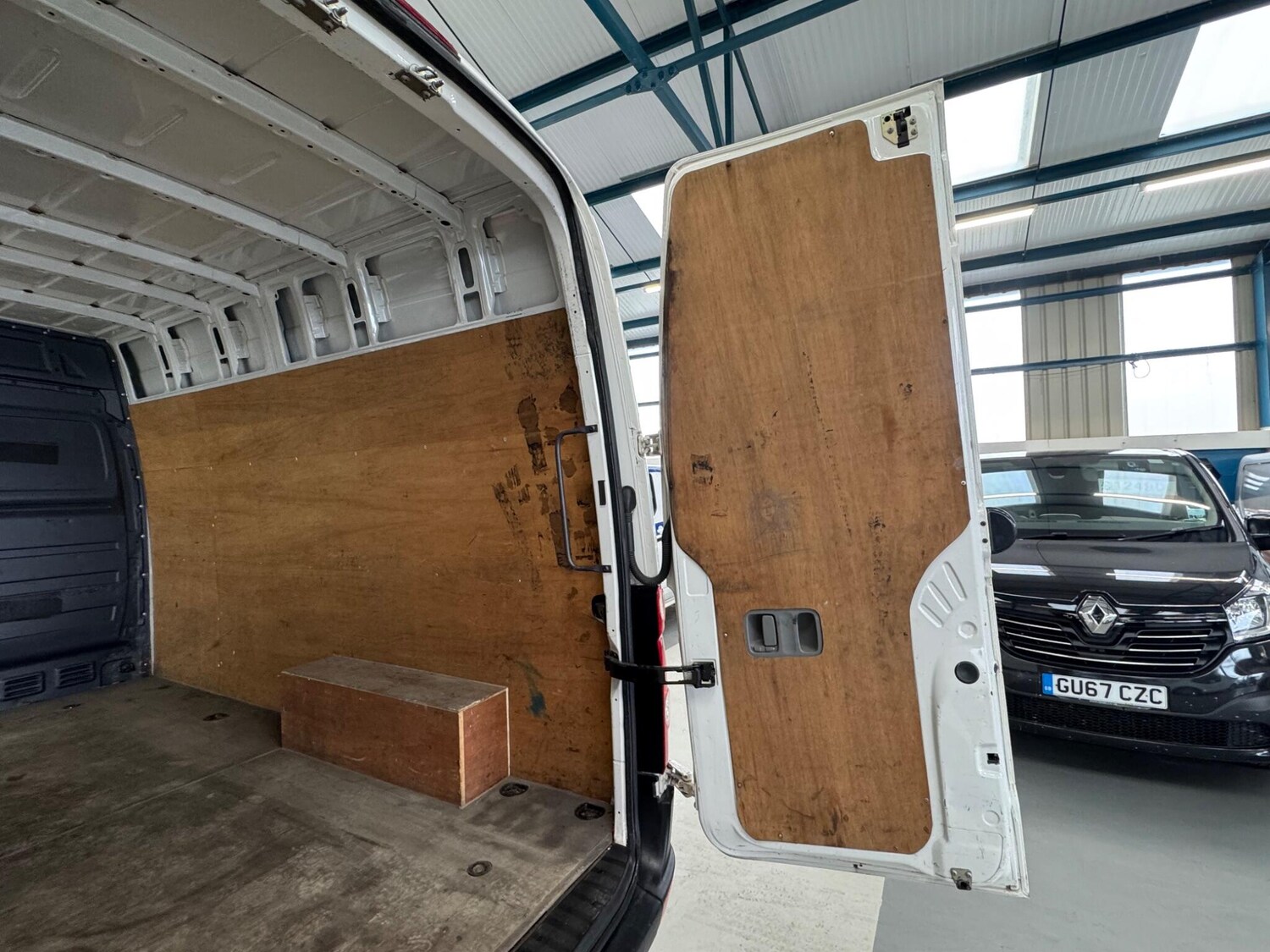 Used Volkswagen Crafter 2015 for sale - 77364324: Photo 28