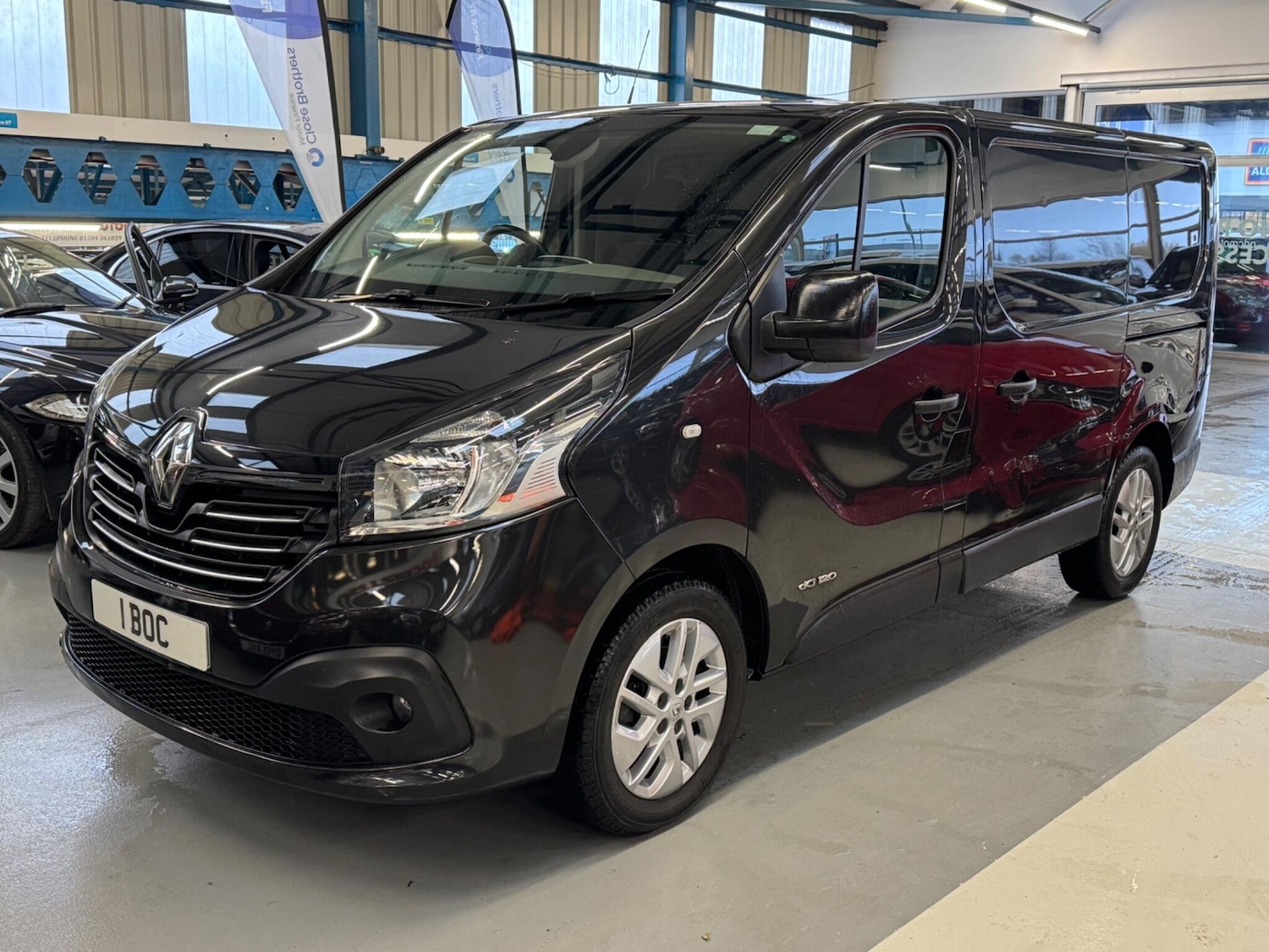 Used Renault Trafic 2017 for sale - 77364350: Photo 3