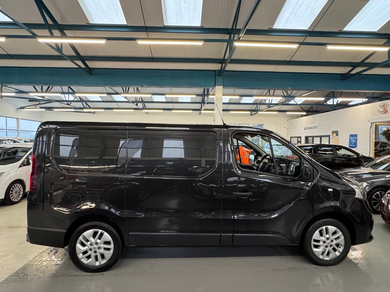Used Renault Trafic 2017 for sale - 77364350: Photo 7