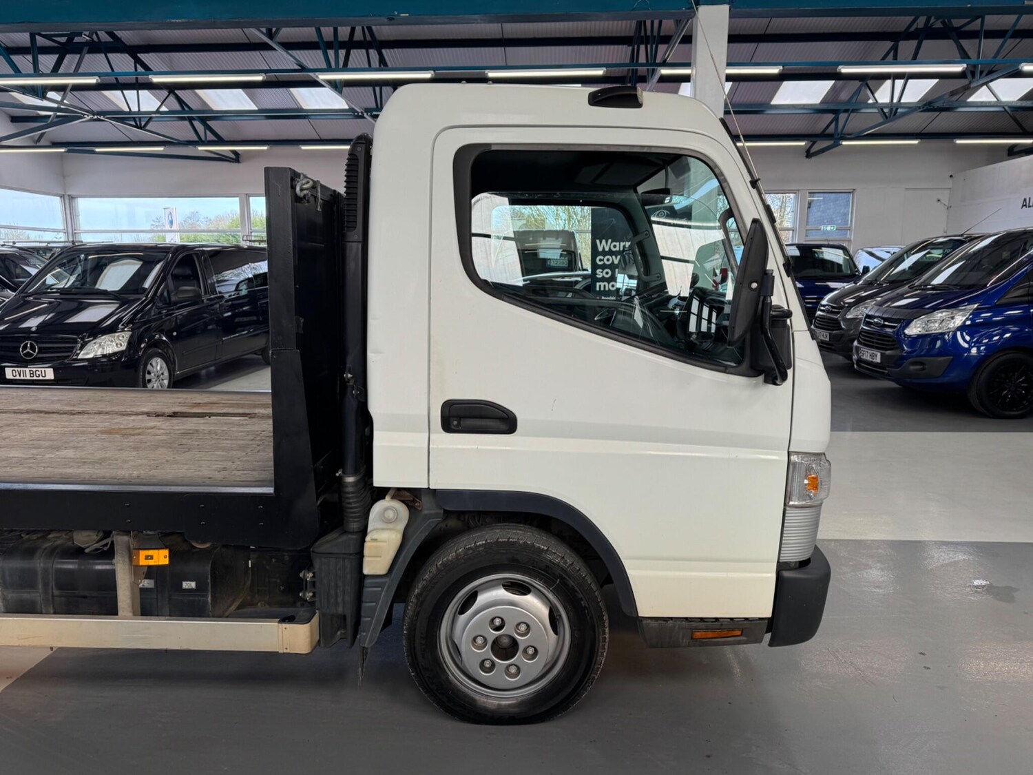 Used Mitsubishi Canter 2015 for sale - 77585879: Photo 3