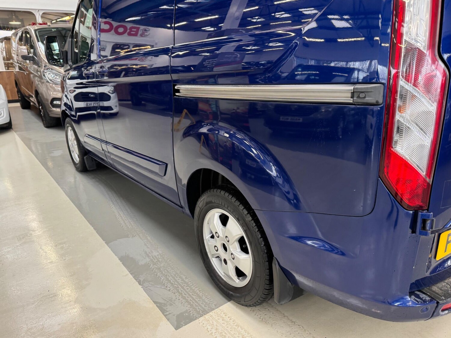 Used Ford Transit Custom 2015 for sale - 77468641: Photo 8