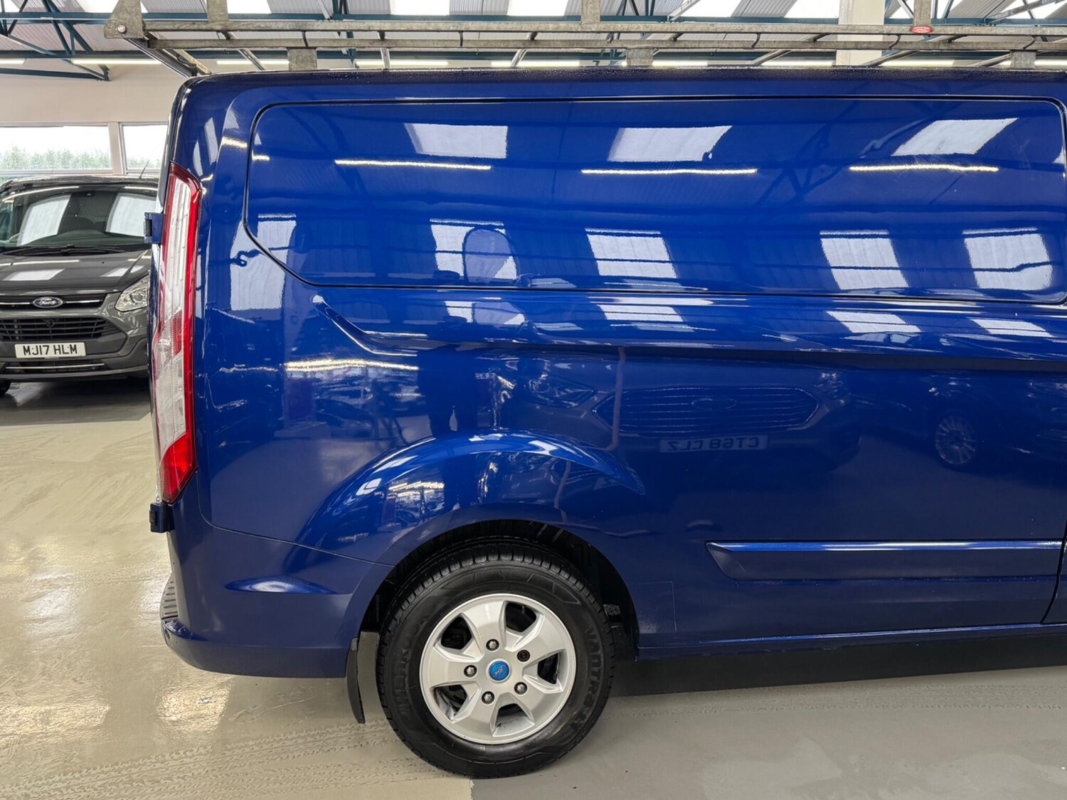 Used Ford Transit Custom 2015 for sale - 77468641: Photo 9