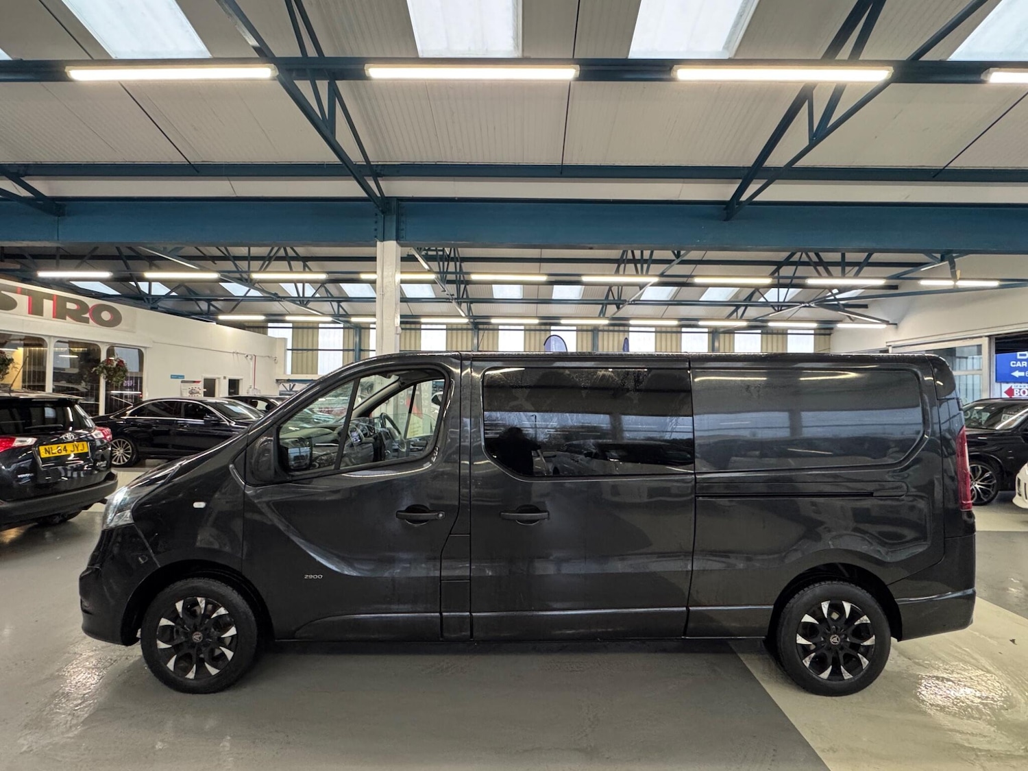 Used Vauxhall Vivaro 2017 for sale - 77564999: Photo 10