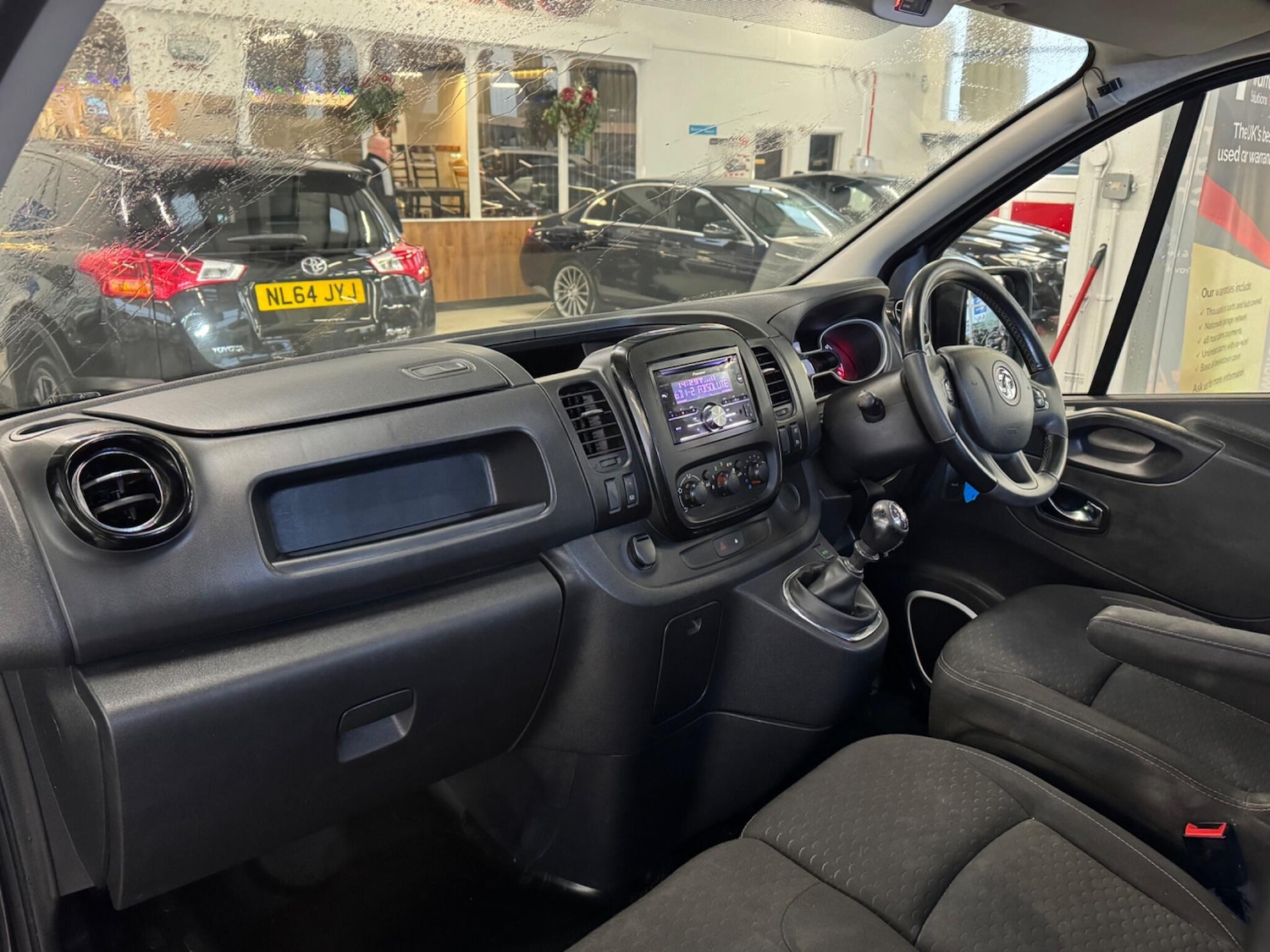 Used Vauxhall Vivaro 2017 for sale - 77564999: Photo 13