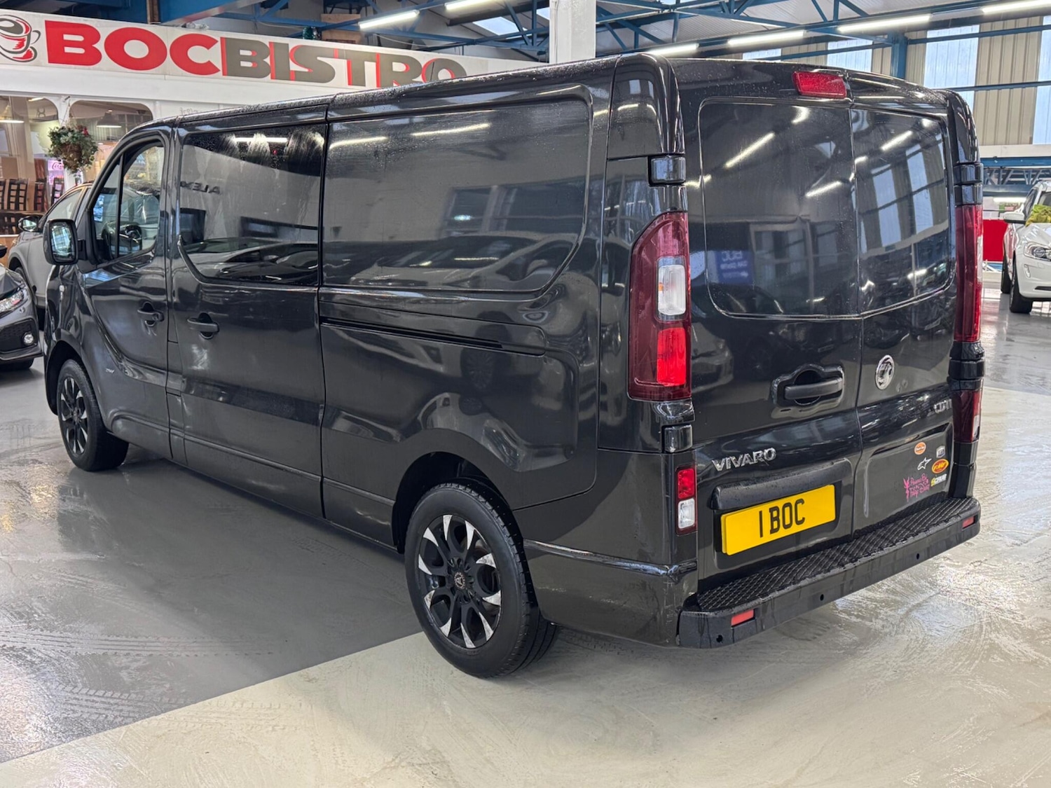 Used Vauxhall Vivaro 2017 for sale - 77564999: Photo 5