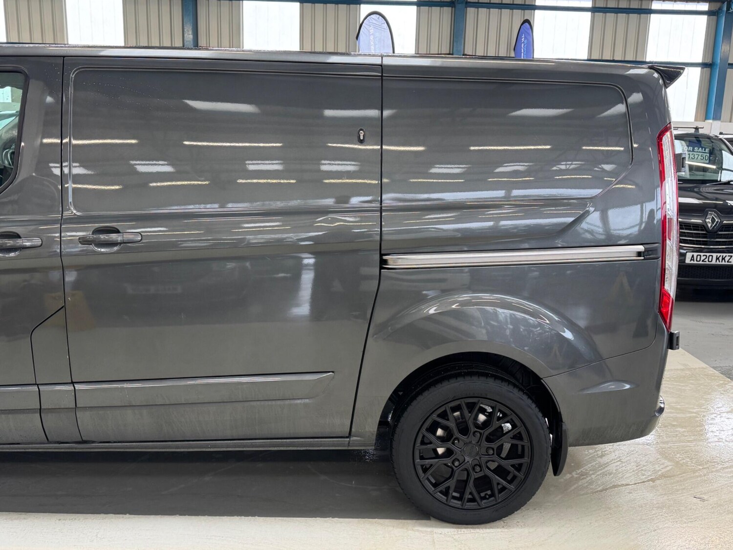 Used Ford Transit Custom 2017 for sale - 77468158: Photo 8