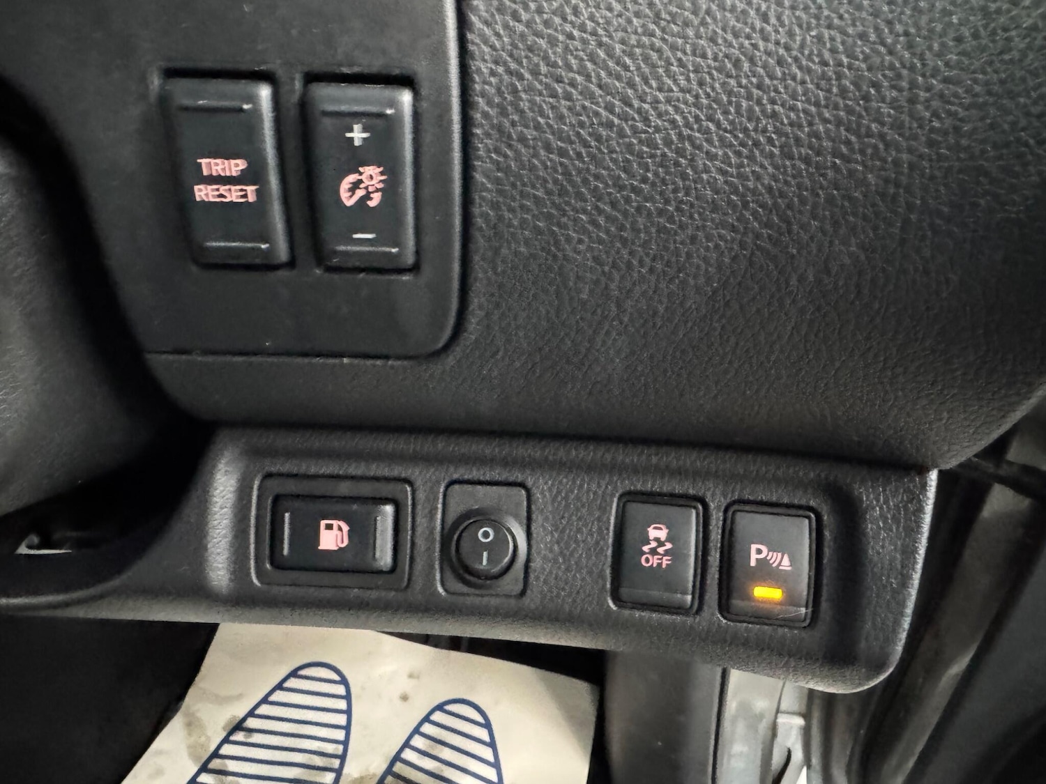 Used Nissan Navara for sale - 77364360: Photo 16