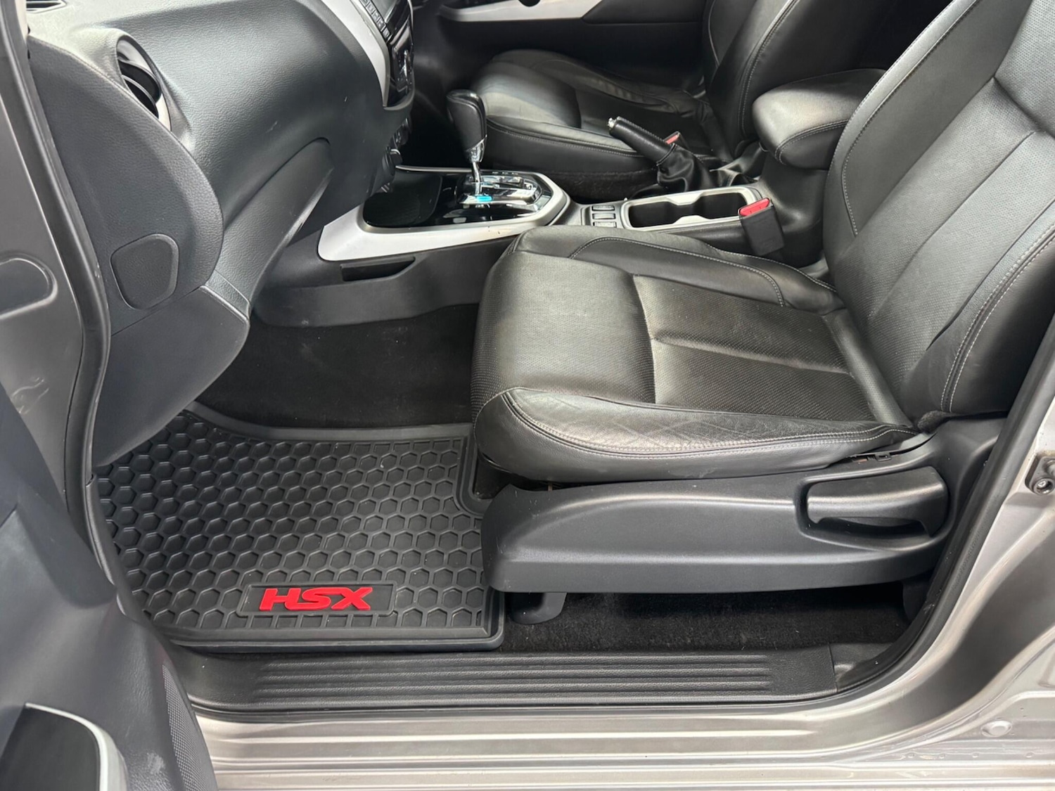 Used Nissan Navara for sale - 77364360: Photo 29