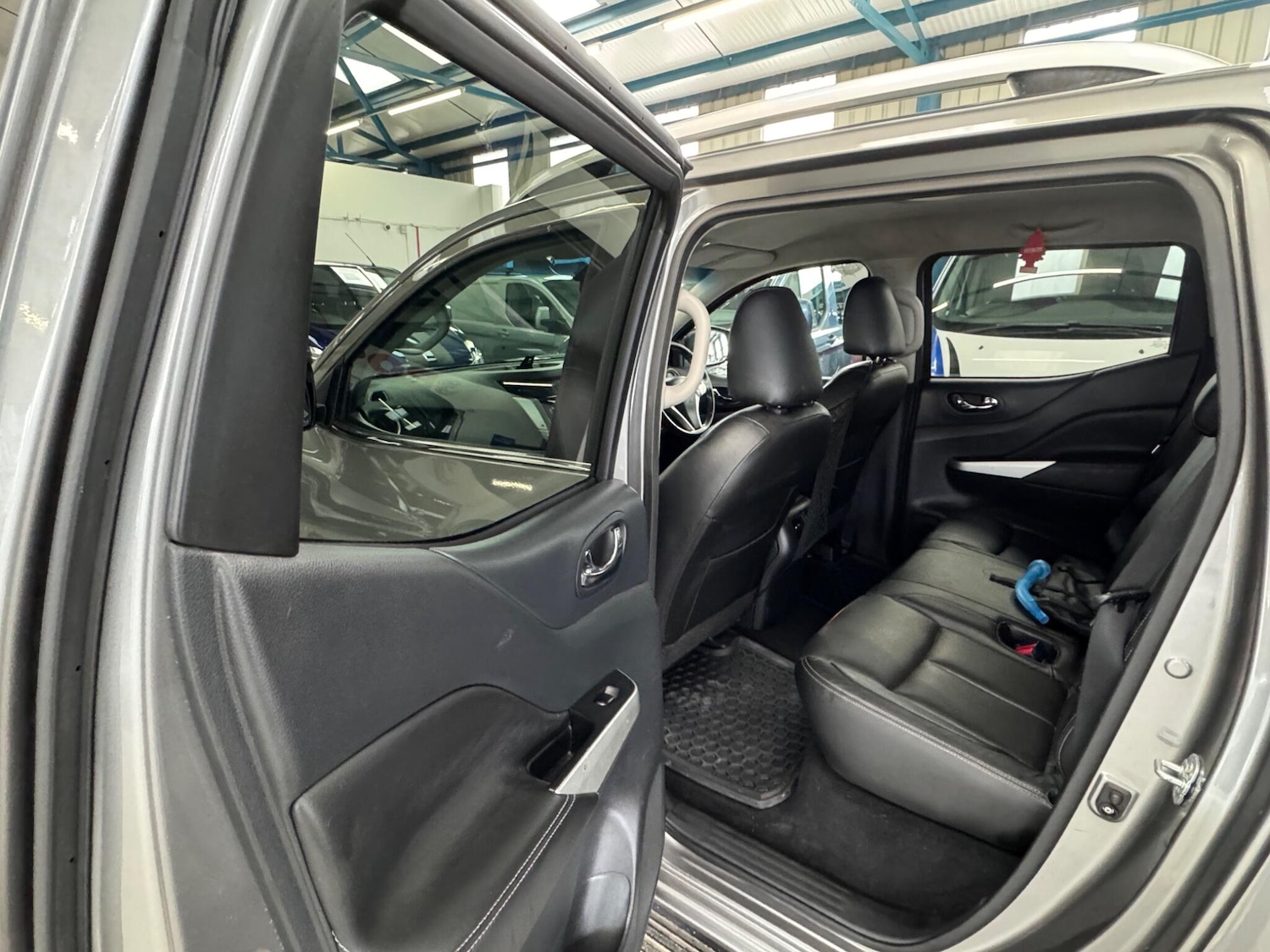 Used Nissan Navara for sale - 77364360: Photo 34