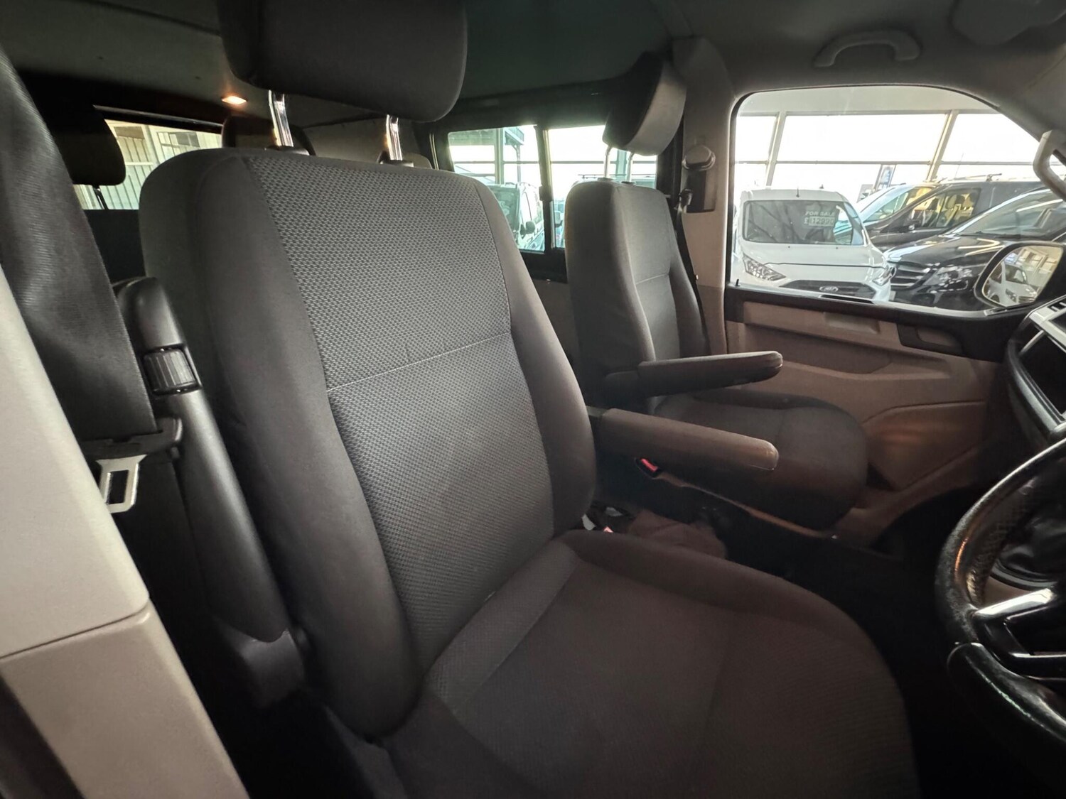 Used Volkswagen Transporter 2019 for sale - 77957968: Photo 6