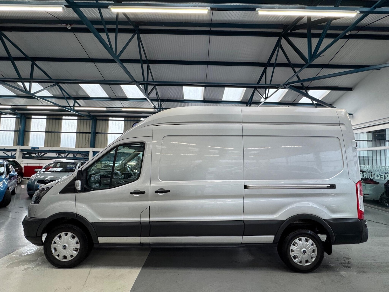 Used Ford Transit 2017 for sale - 77598184: Photo 4