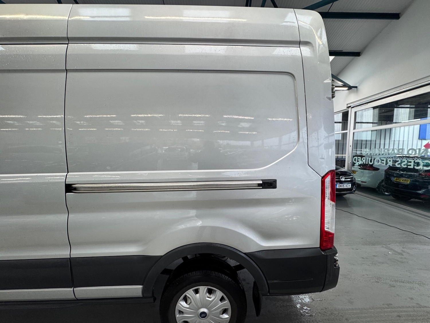 Used Ford Transit 2017 for sale - 77598184: Photo 5