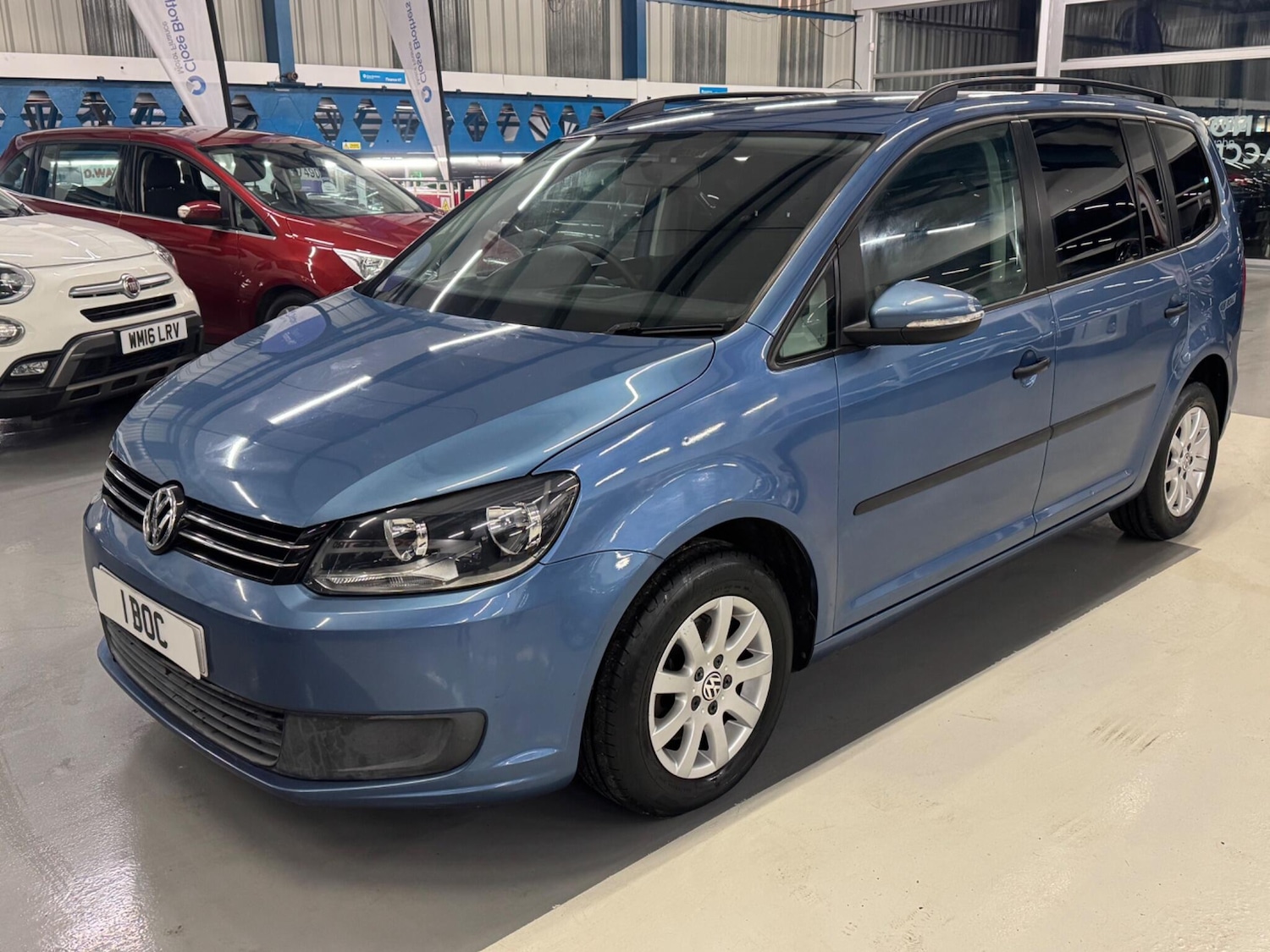 Used Volkswagen Touran for sale - 77364315: Photo 3