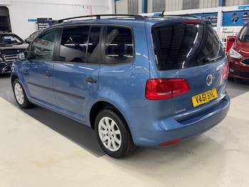 Used Volkswagen Touran 2012 for sale - 77364315: Photo