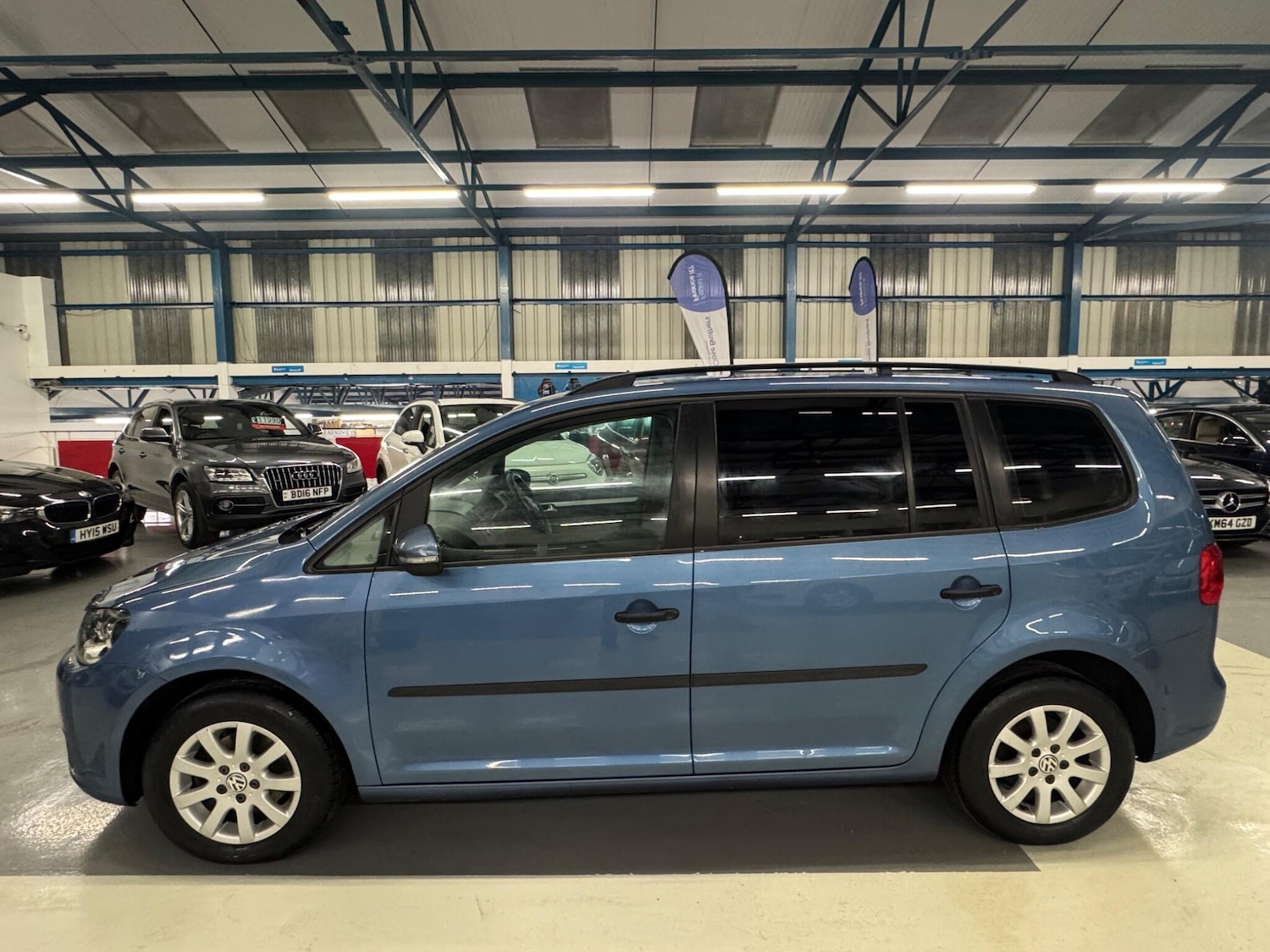 Used Volkswagen Touran for sale - 77364315: Photo 5