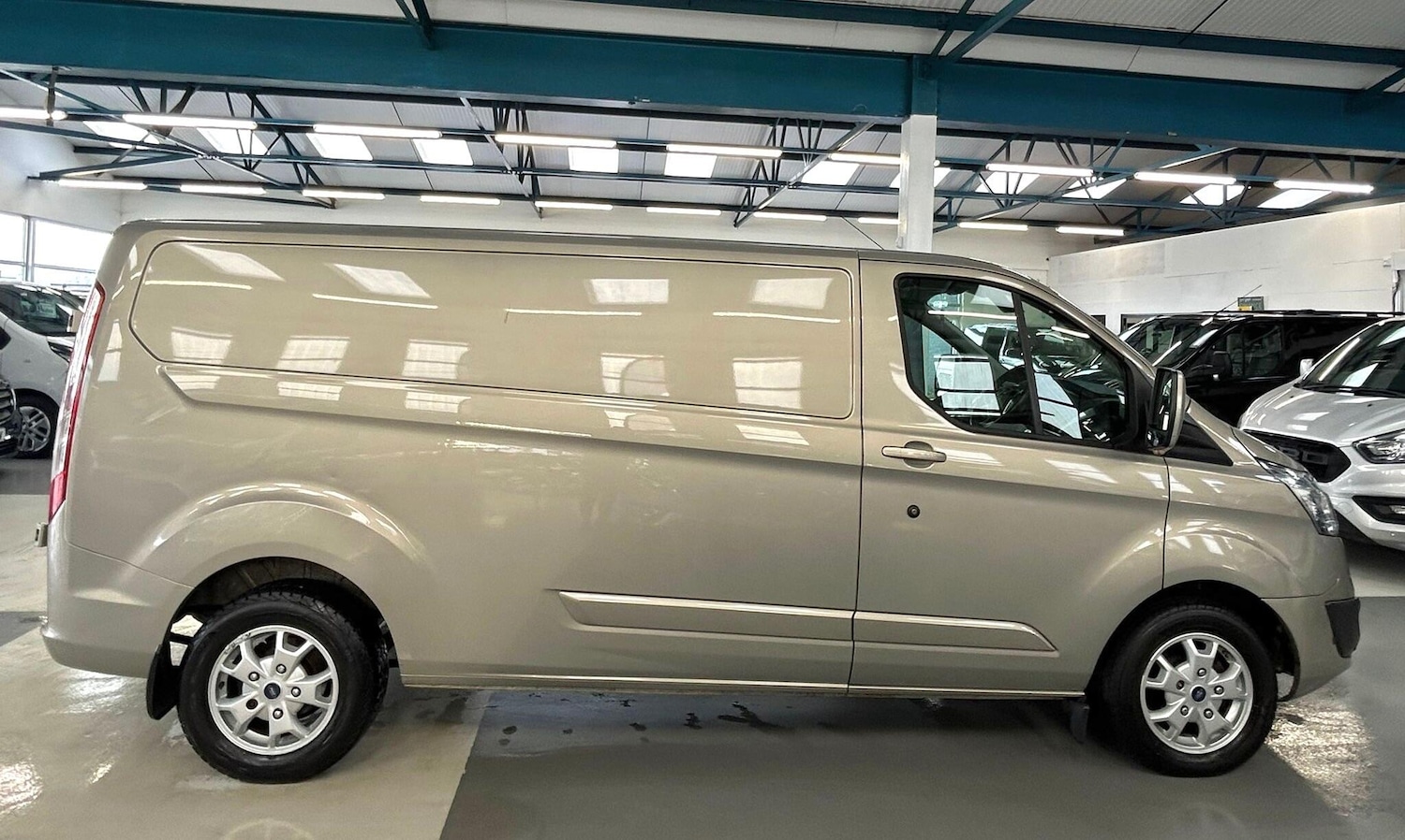 Used Ford Transit Custom for sale - 78128270: Photo 9