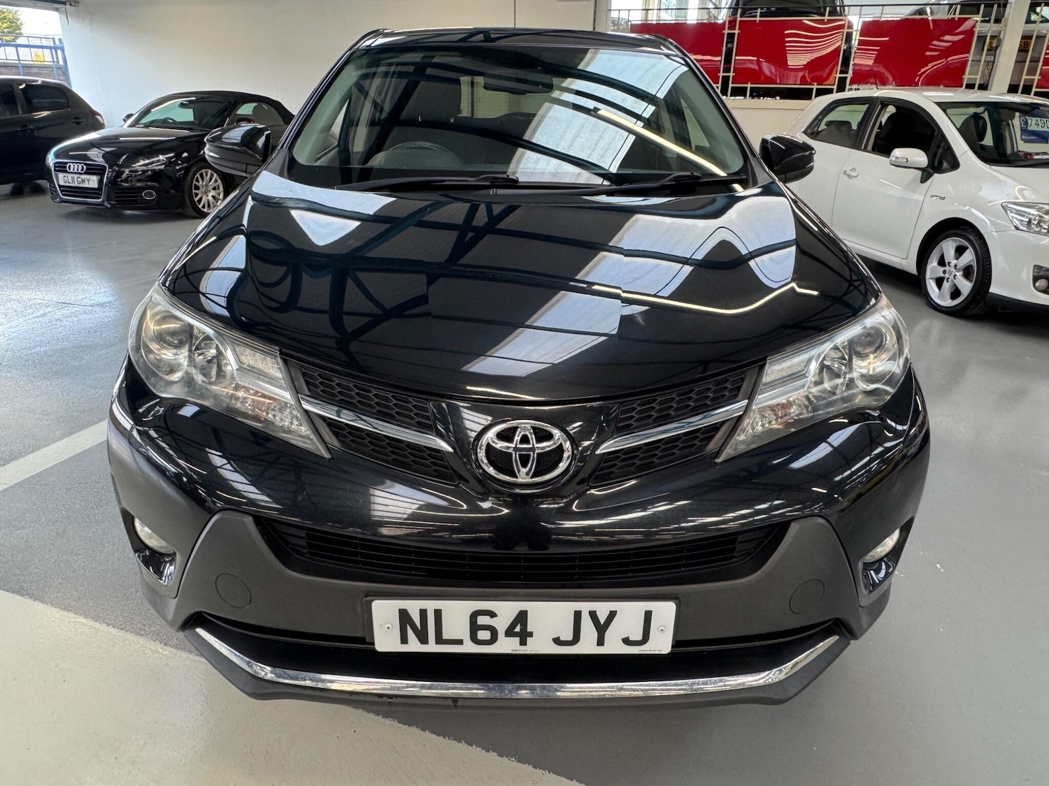 Used Toyota RAV4 2014 for sale - 77364356: Photo 2