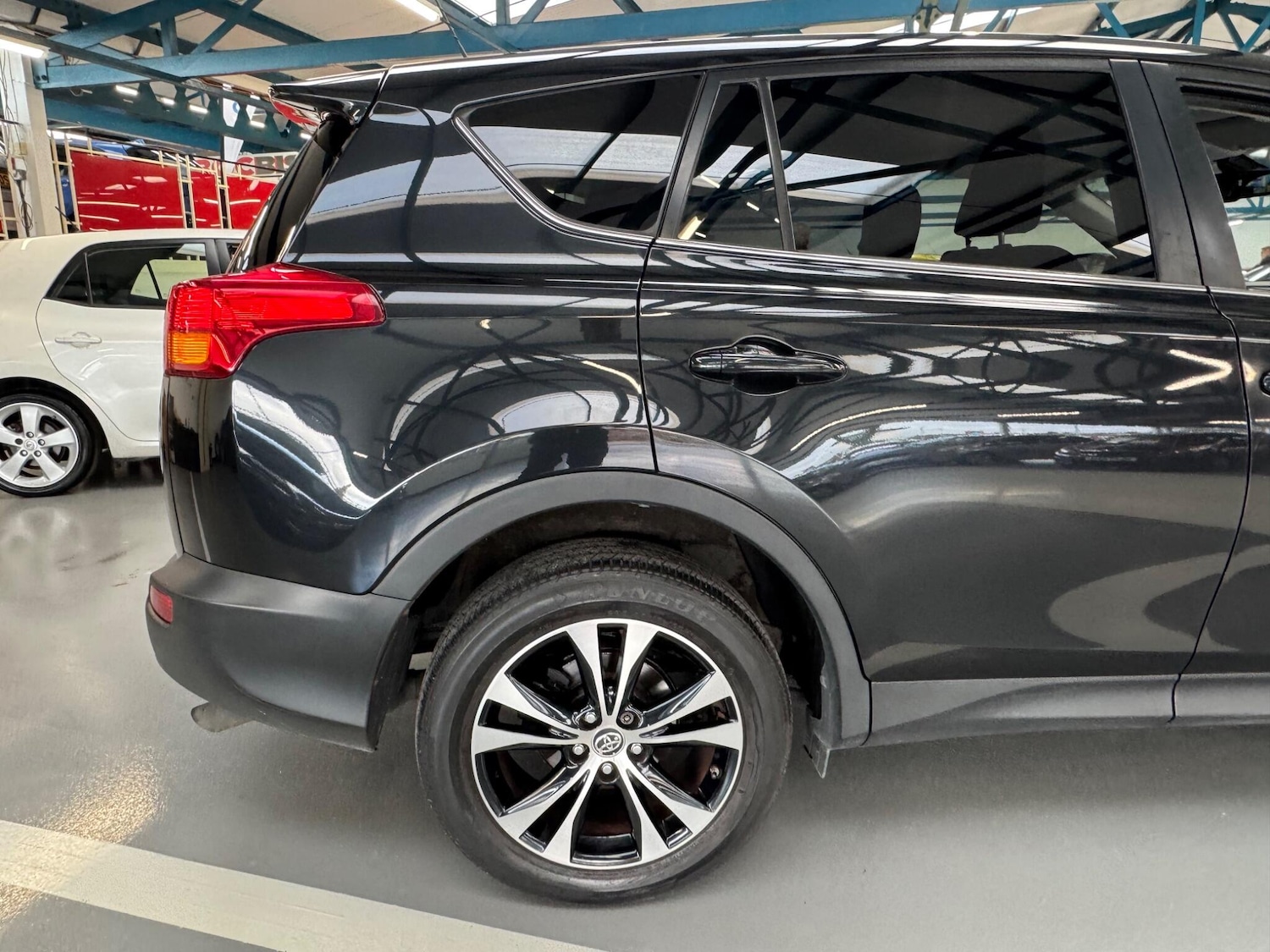 Used Toyota RAV4 2014 for sale - 77364356: Photo 5