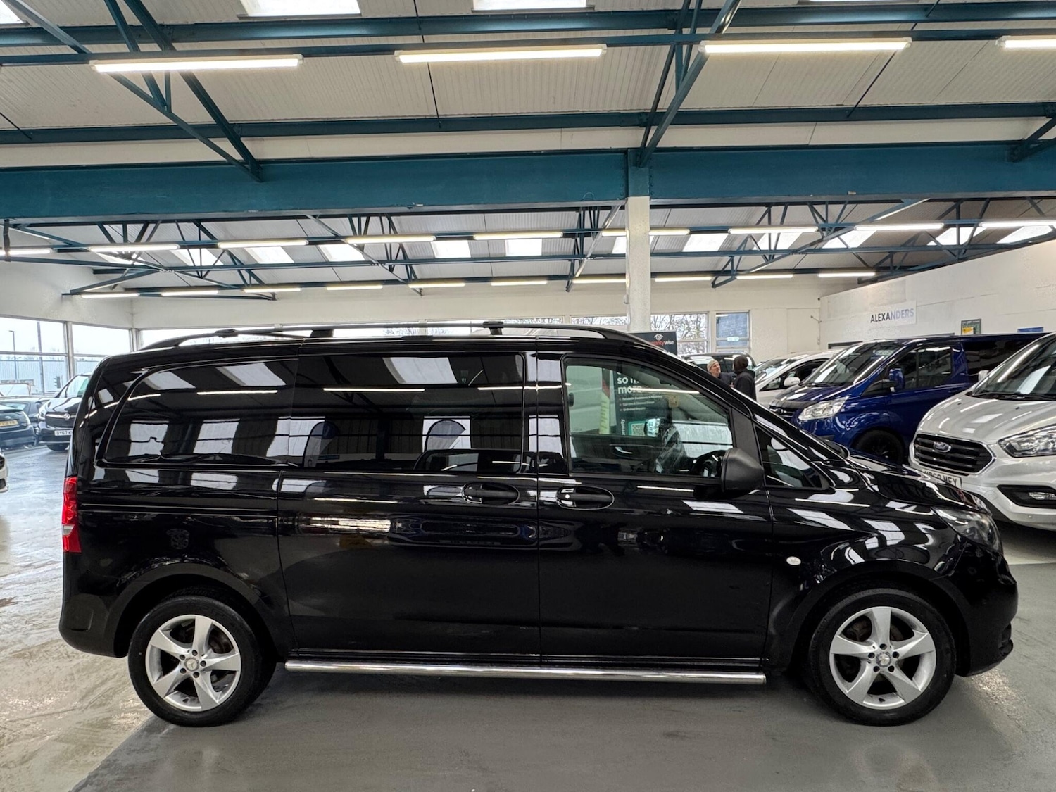 Used Mercedes-Benz Vito for sale - 77364370: Photo 11