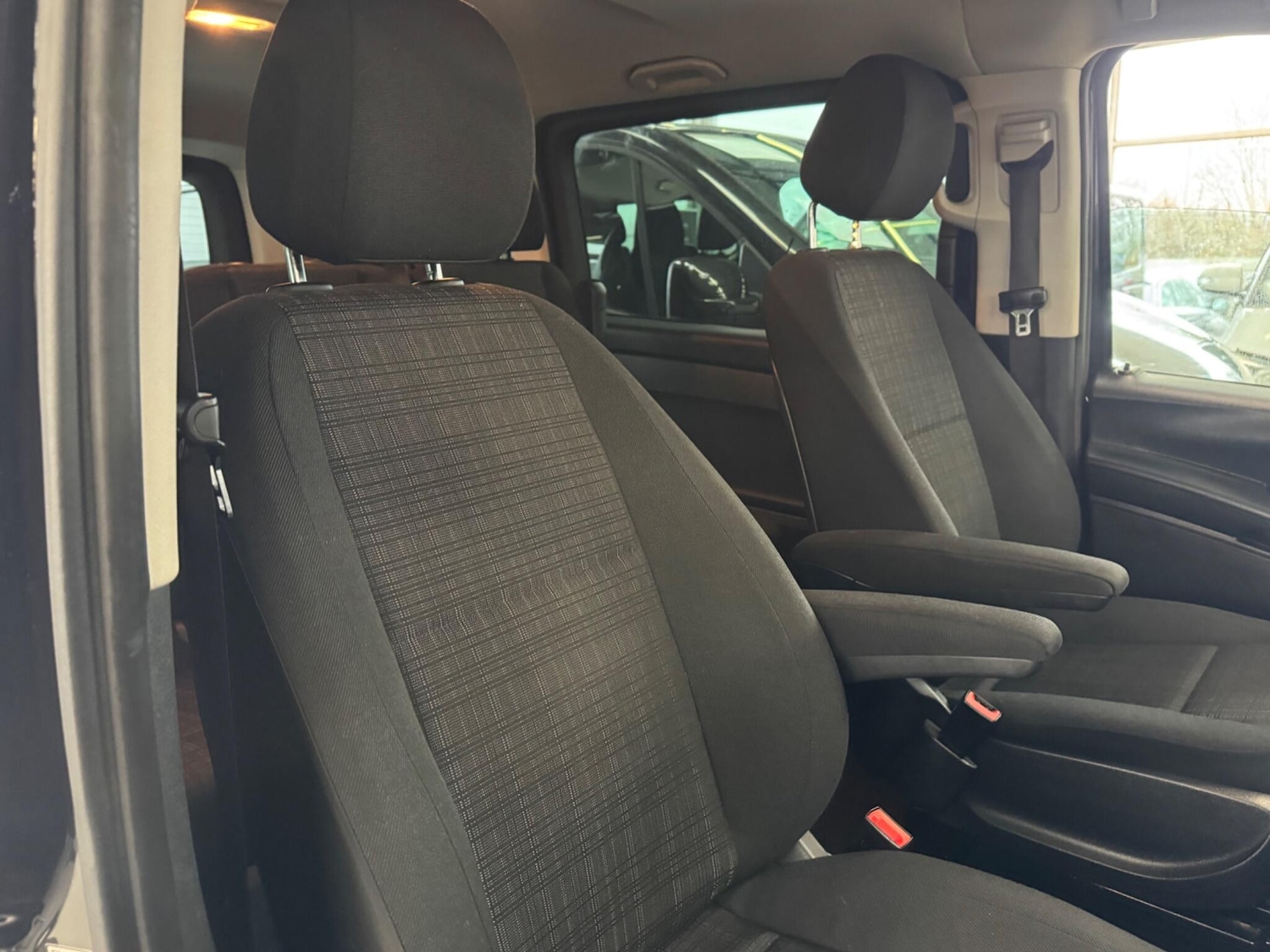 Used Mercedes-Benz Vito for sale - 77364370: Photo 18