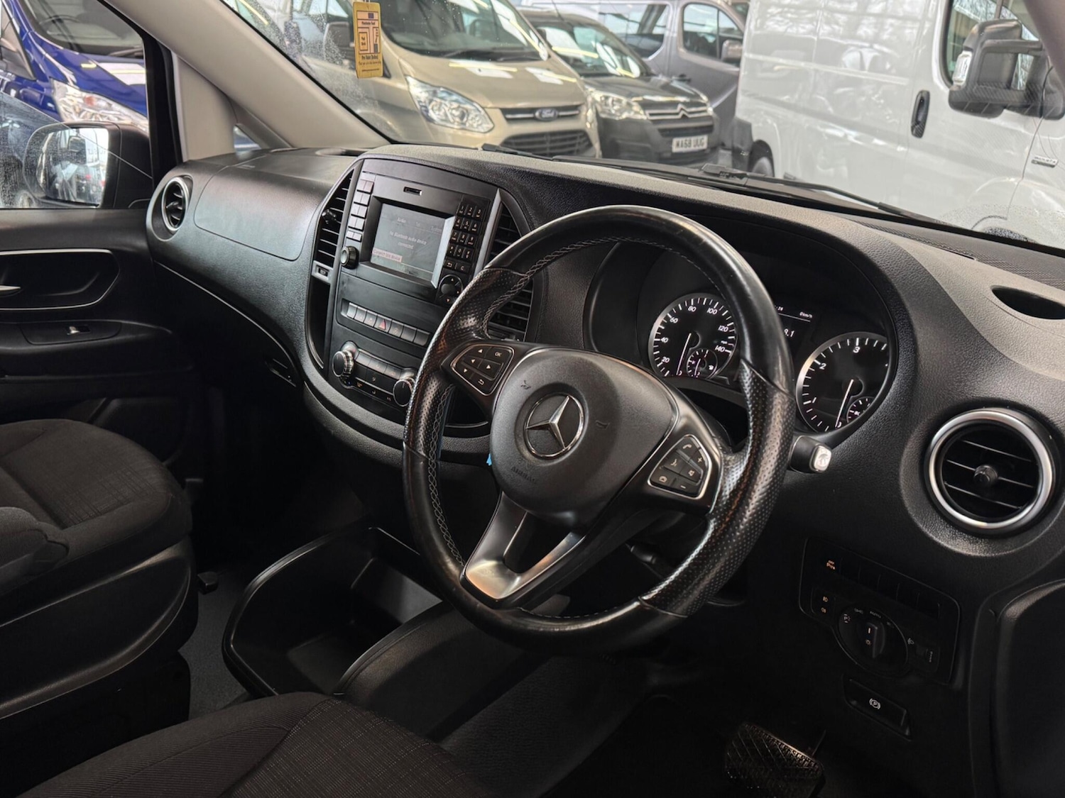 Used Mercedes-Benz Vito for sale - 77364370: Photo 25