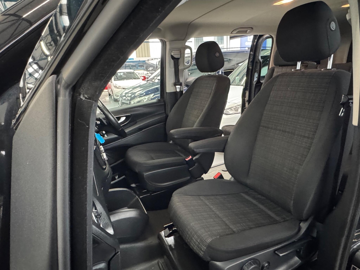 Used Mercedes-Benz Vito for sale - 77364370: Photo 26