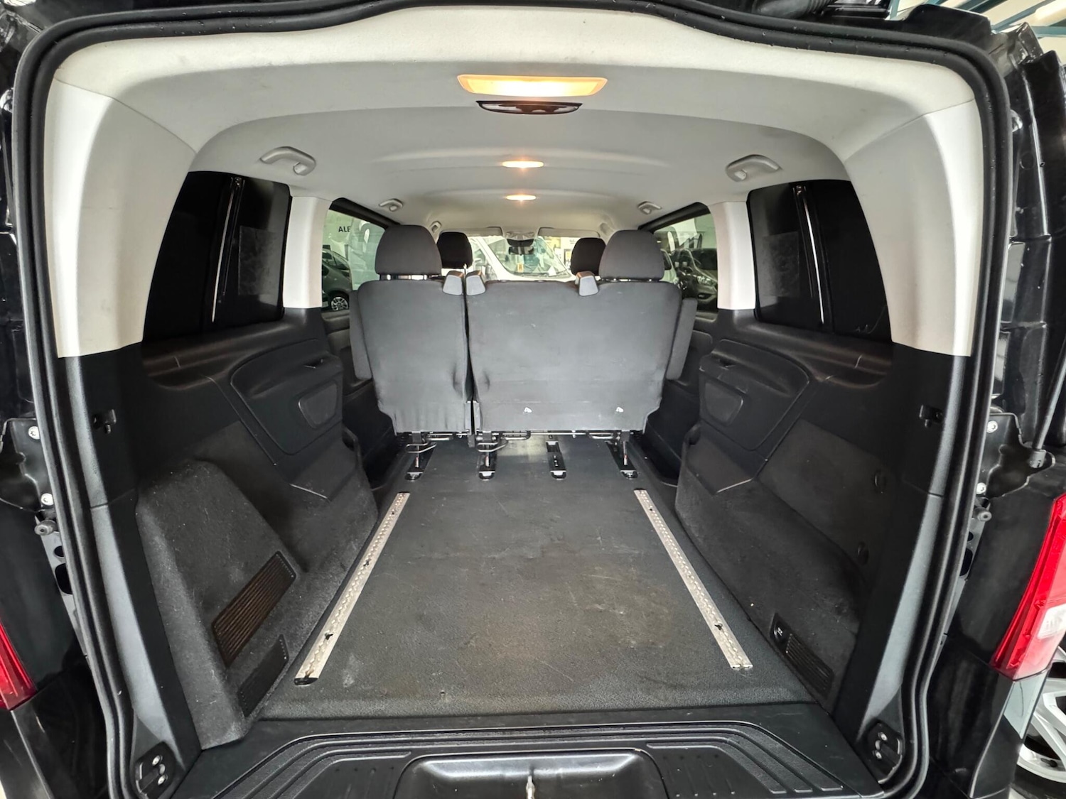 Used Mercedes-Benz Vito for sale - 77364370: Photo 37