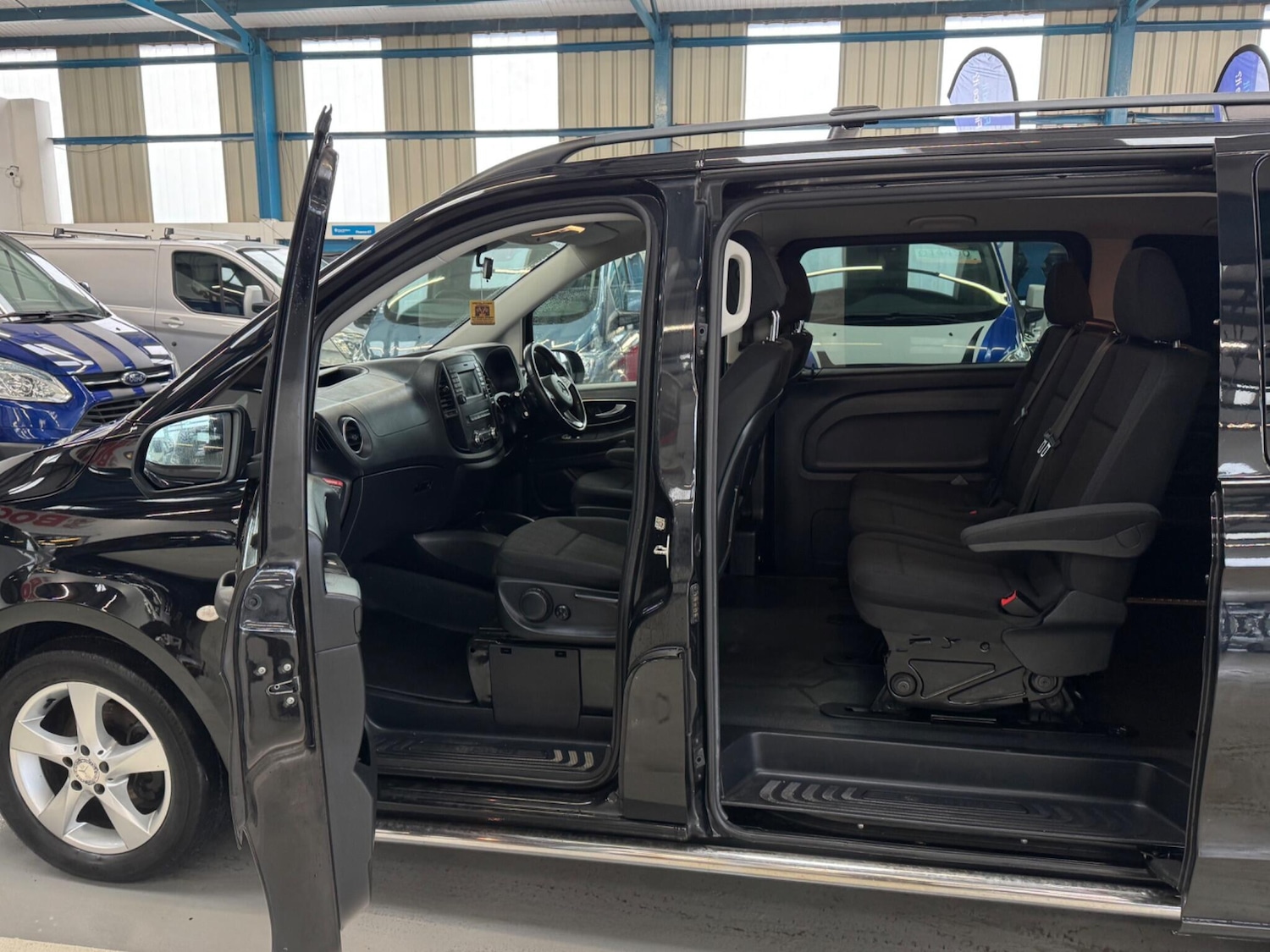 Used Mercedes-Benz Vito for sale - 77364370: Photo 9