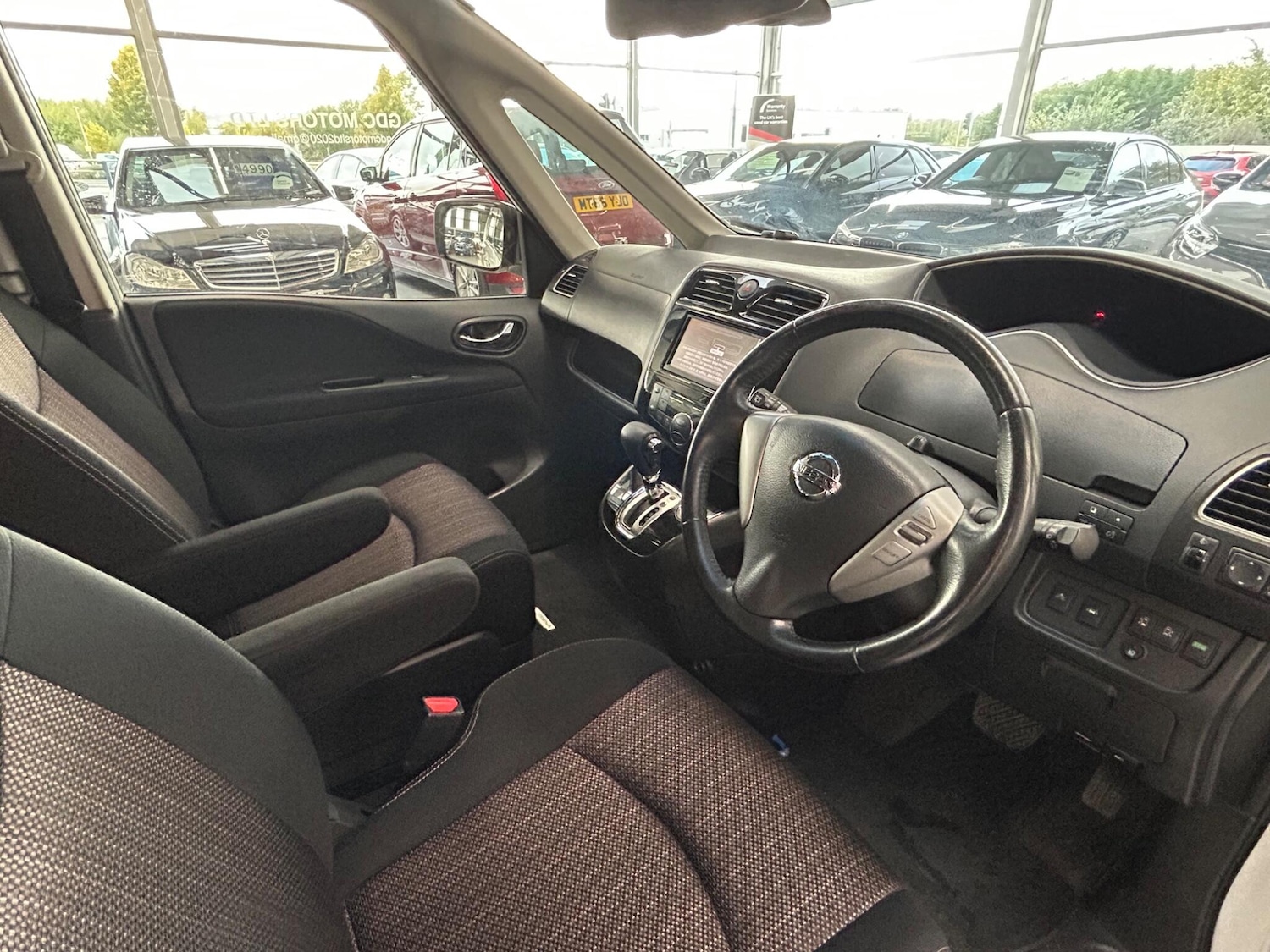 Used Nissan Serena 2025 for sale - 77364321: Photo 16