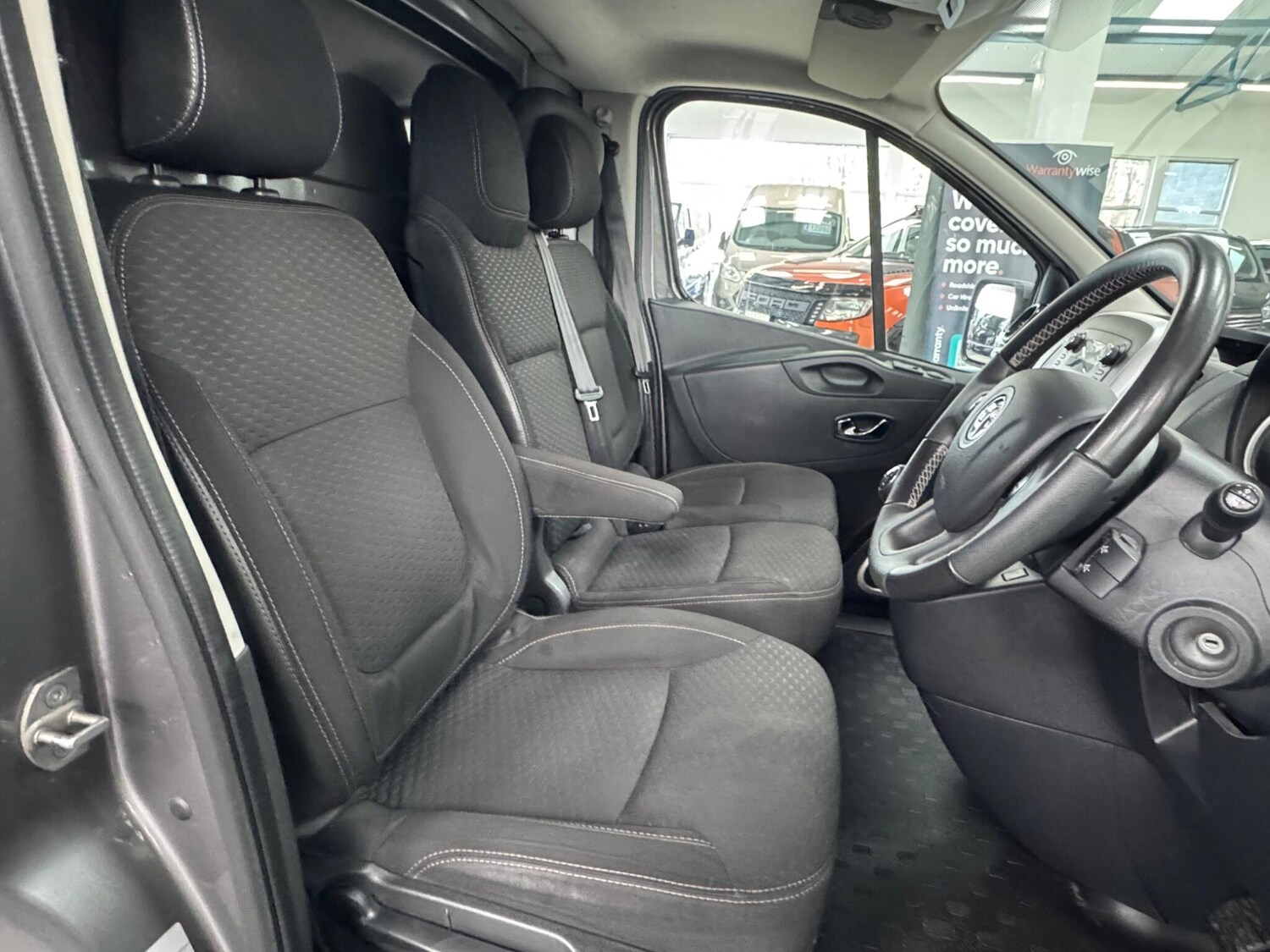 Used Vauxhall Vivaro 2015 for sale - 78006617: Photo 10