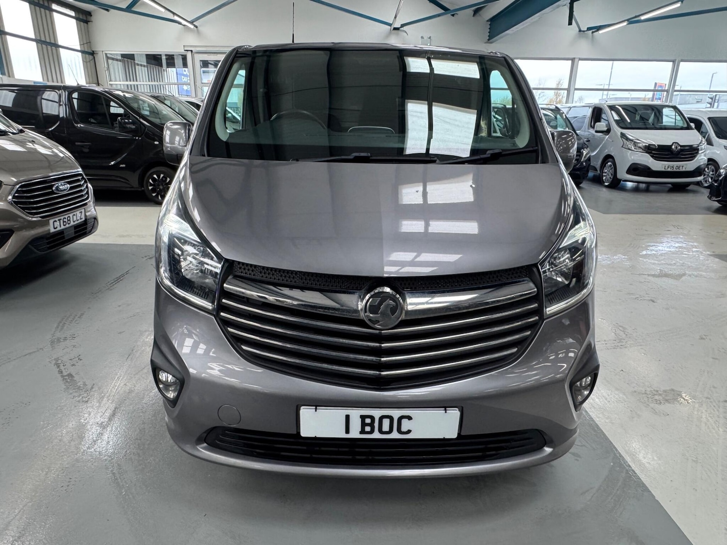 Used Vauxhall Vivaro 2015 for sale - 78006617: Photo 2