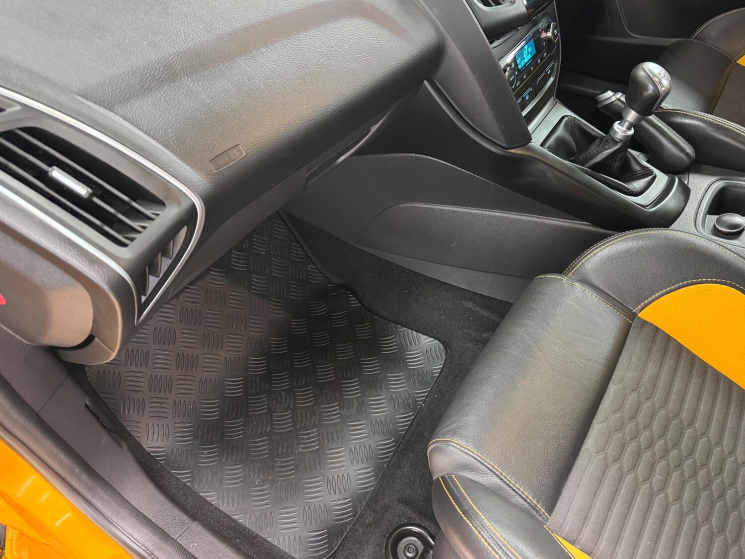 Used Ford Focus 2013 for sale - 77524597: Photo 14