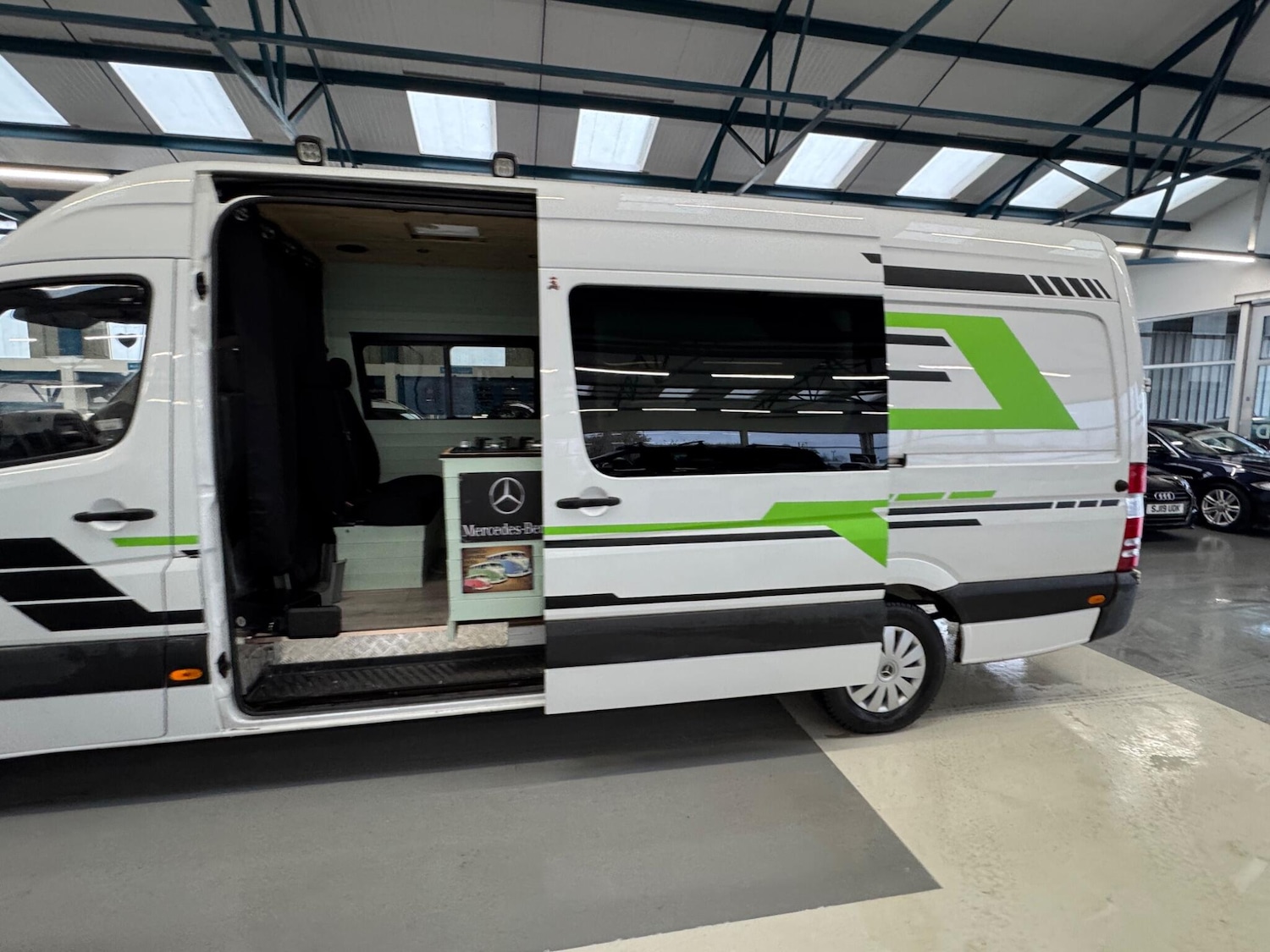 Used Mercedes-Benz Sprinter 2014 for sale - 77364318: Photo 17