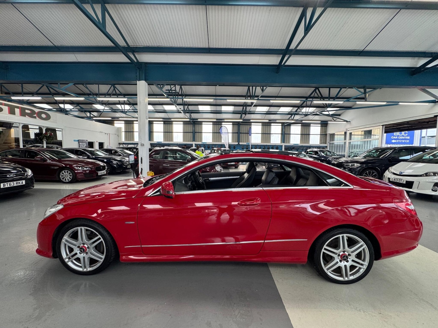 Used Mercedes-Benz E Class 2010 for sale - 77598148: Photo 6