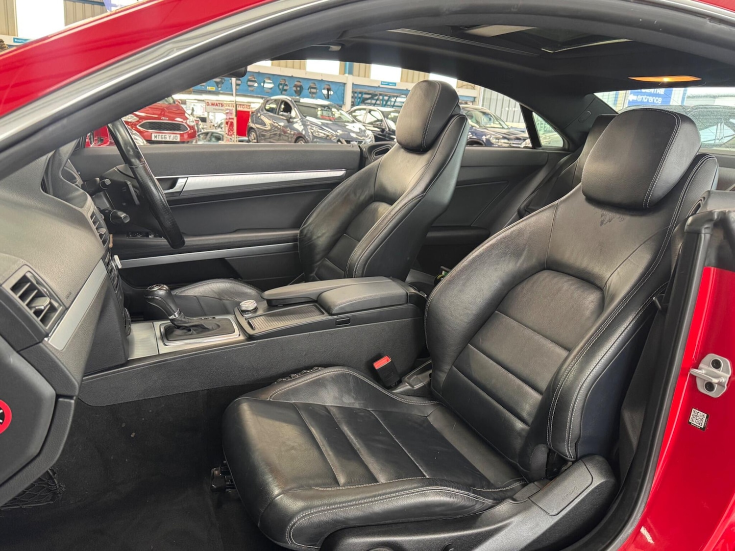 Used Mercedes-Benz E Class 2010 for sale - 77598148: Photo 8