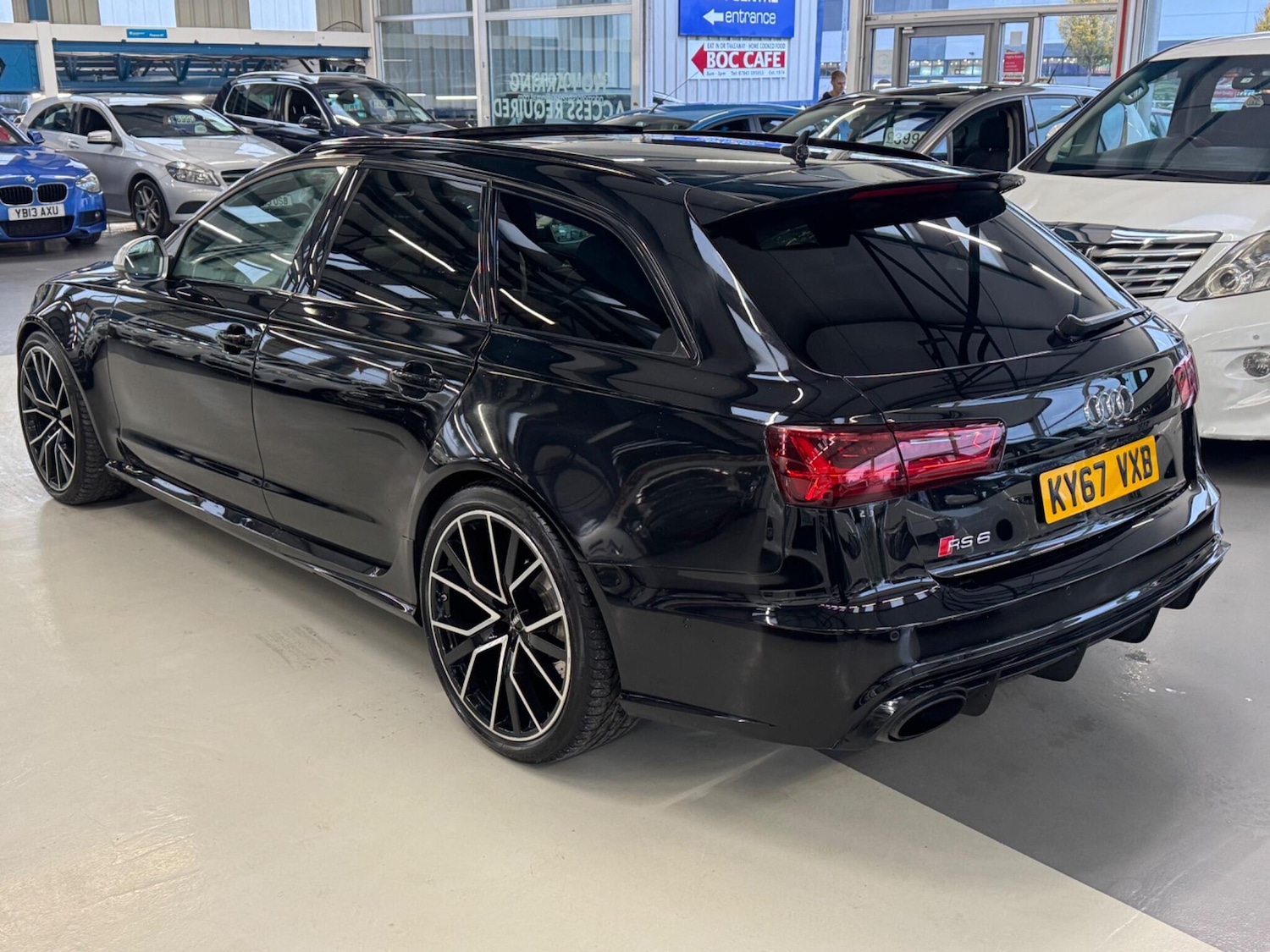 Used Audi RS6 2017 for sale - 77454652: Photo 12