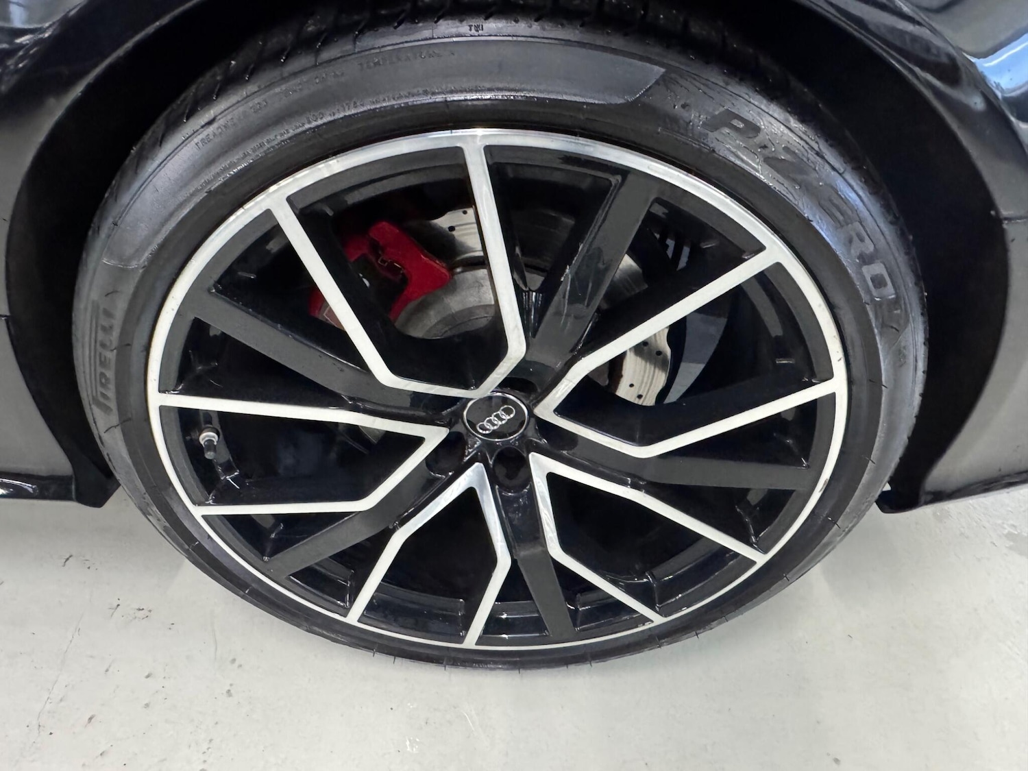 Used Audi RS6 2017 for sale - 77454652: Photo 13