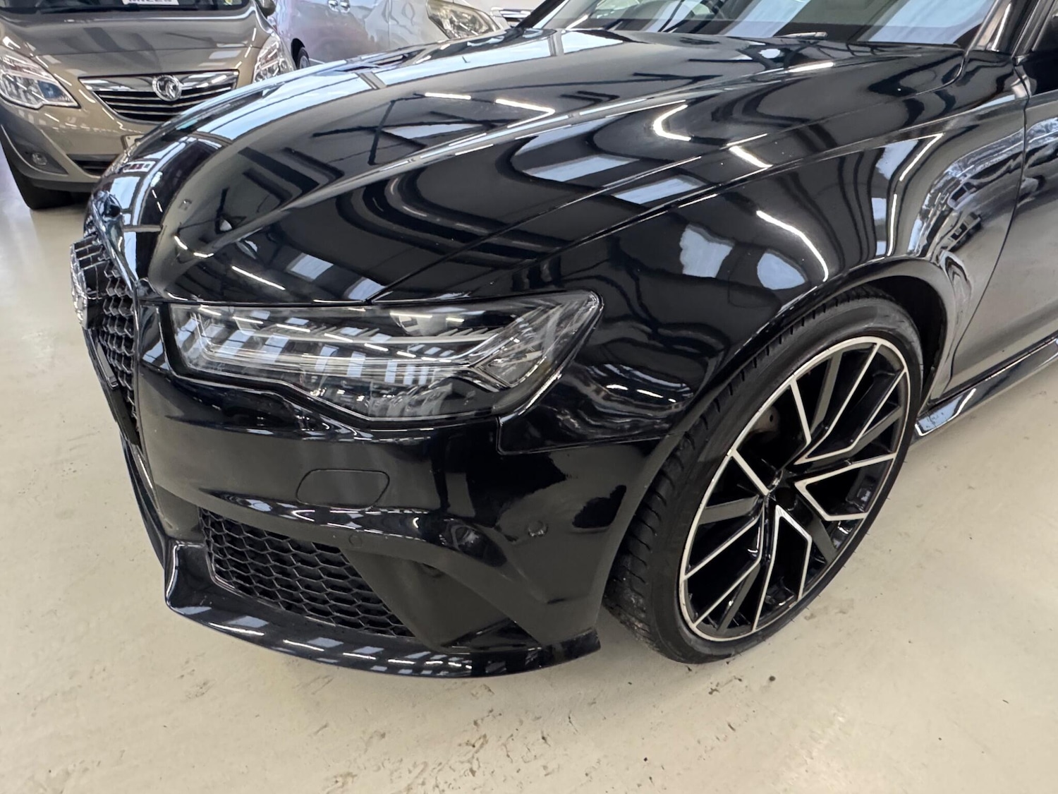 Used Audi RS6 2017 for sale - 77454652: Photo 7