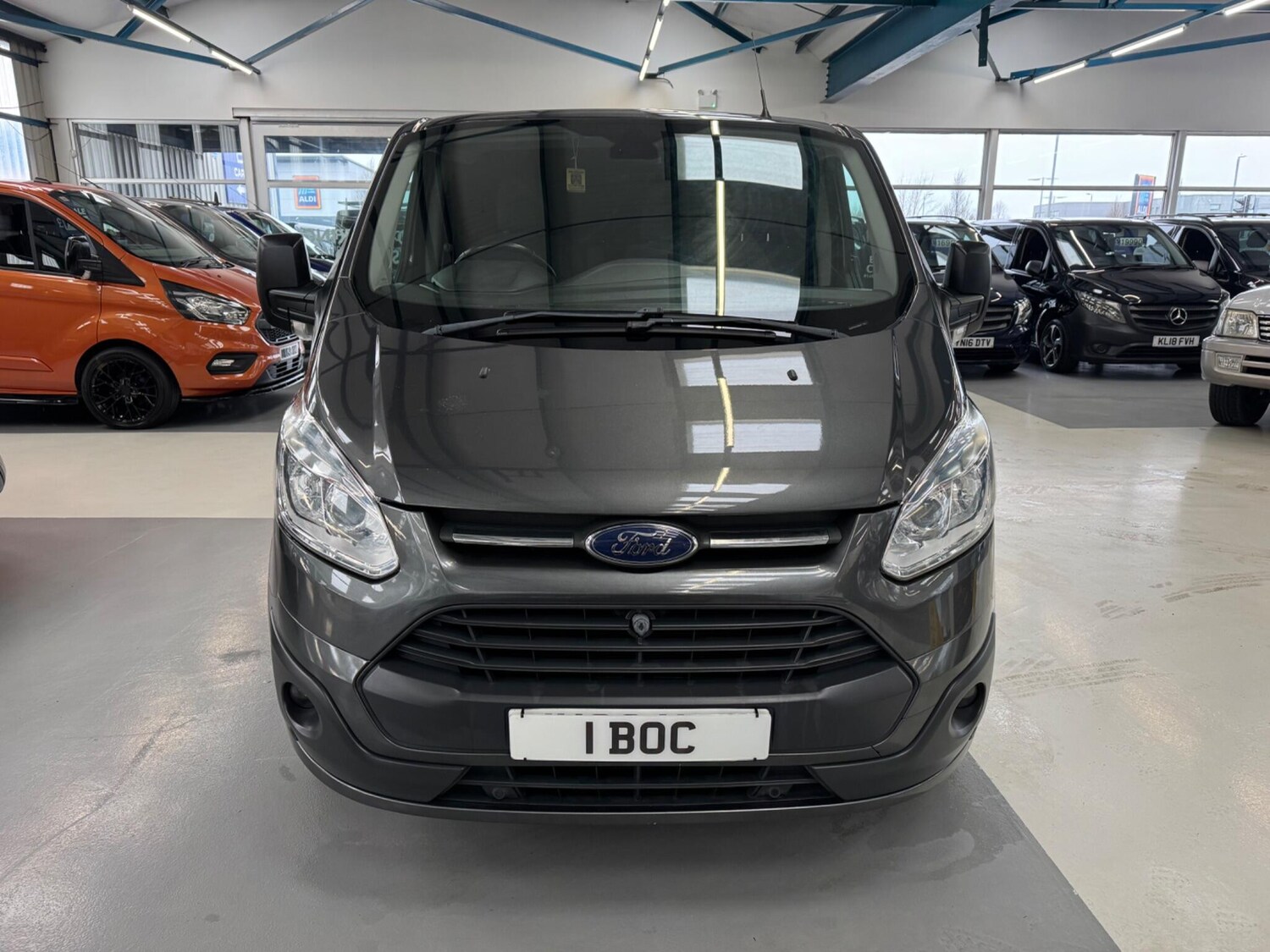Used Ford Transit Custom for sale - 77683650: Photo 2