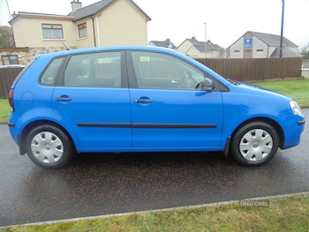Used Volkswagen Polo 2009 for sale - 76271175: Photo 2