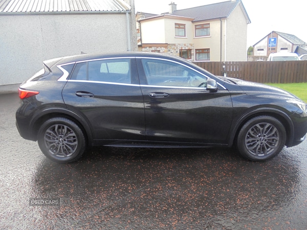 Used Infiniti Q30 2017 for sale - 76175829: Photo 2