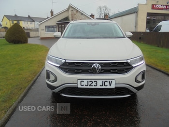 Used Volkswagen T-Roc 2023 for sale - 77497756: Photo