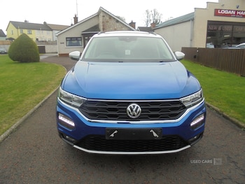 Used Volkswagen T-Roc 2018 for sale - 76419456: Photo